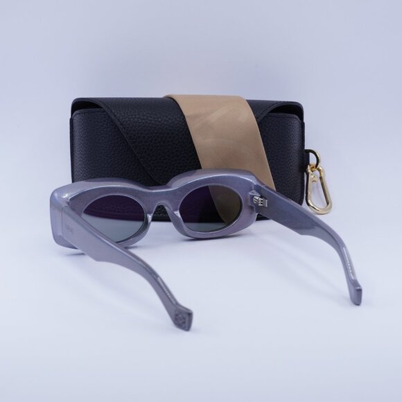 Loewe LW40033I 05X Sunglasses Pearlescent Rectangle Frame, Grey Mirror Lenses - Picture 12 of 12